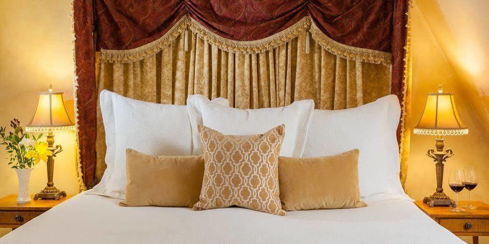 Bed & Breakfast The Village Of 4*